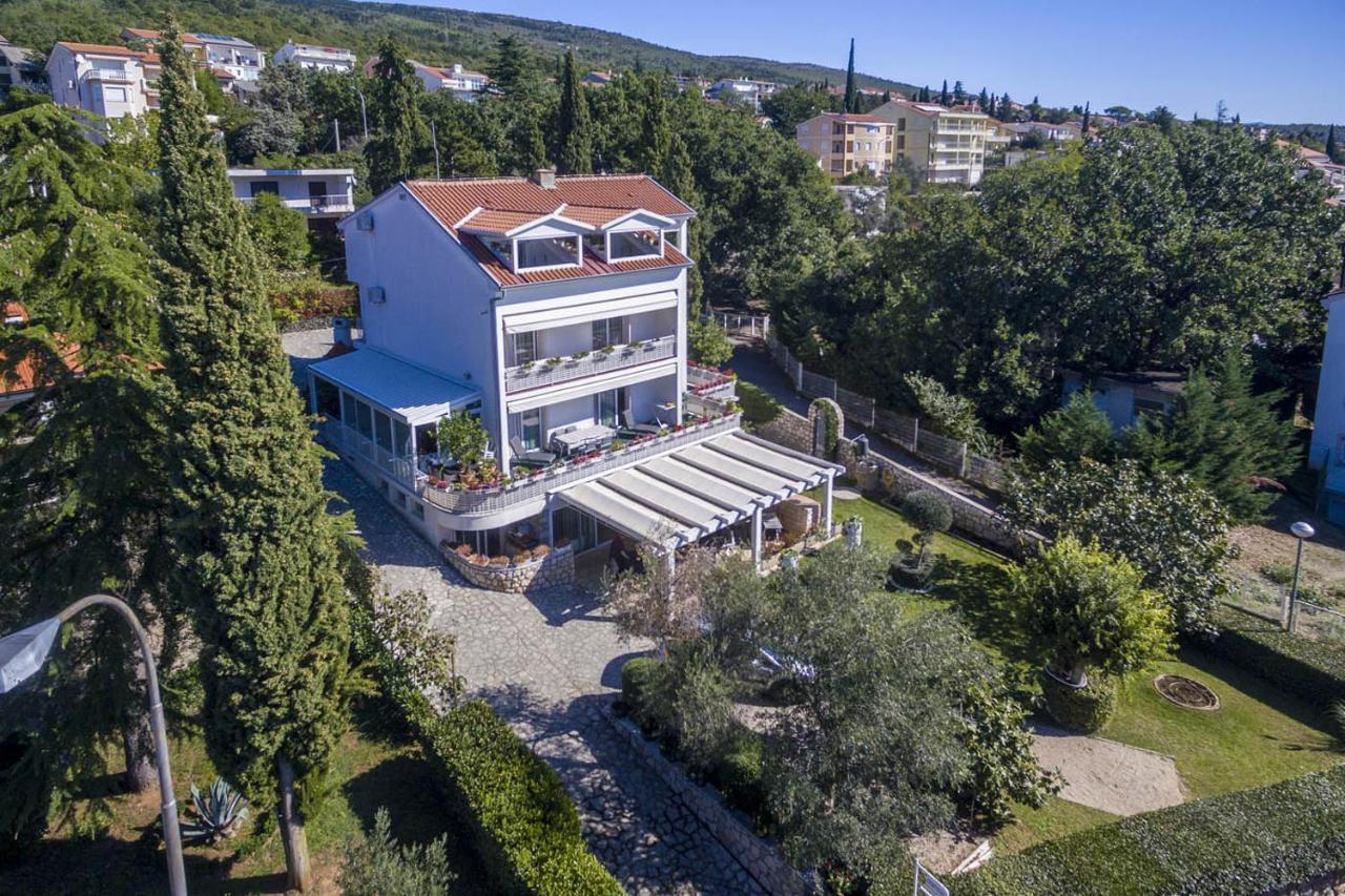 Ivan & Anka Apartments Bojko Selce Exterior foto